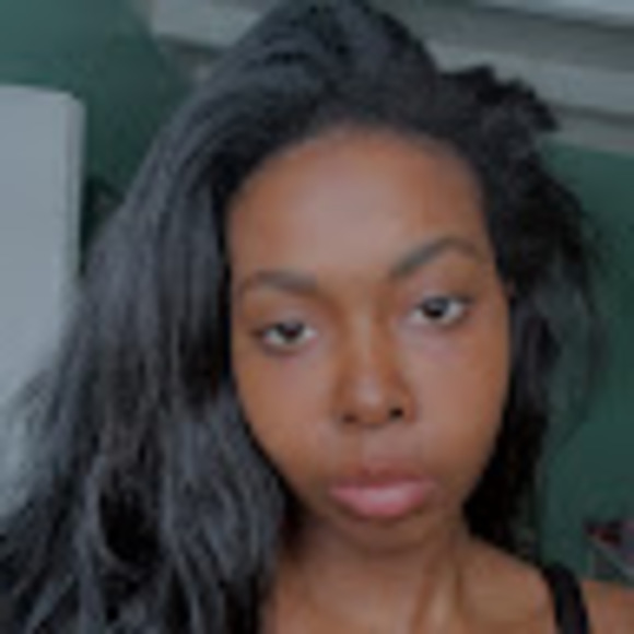 Meet your Posher, Bella - Picture 1 of 1